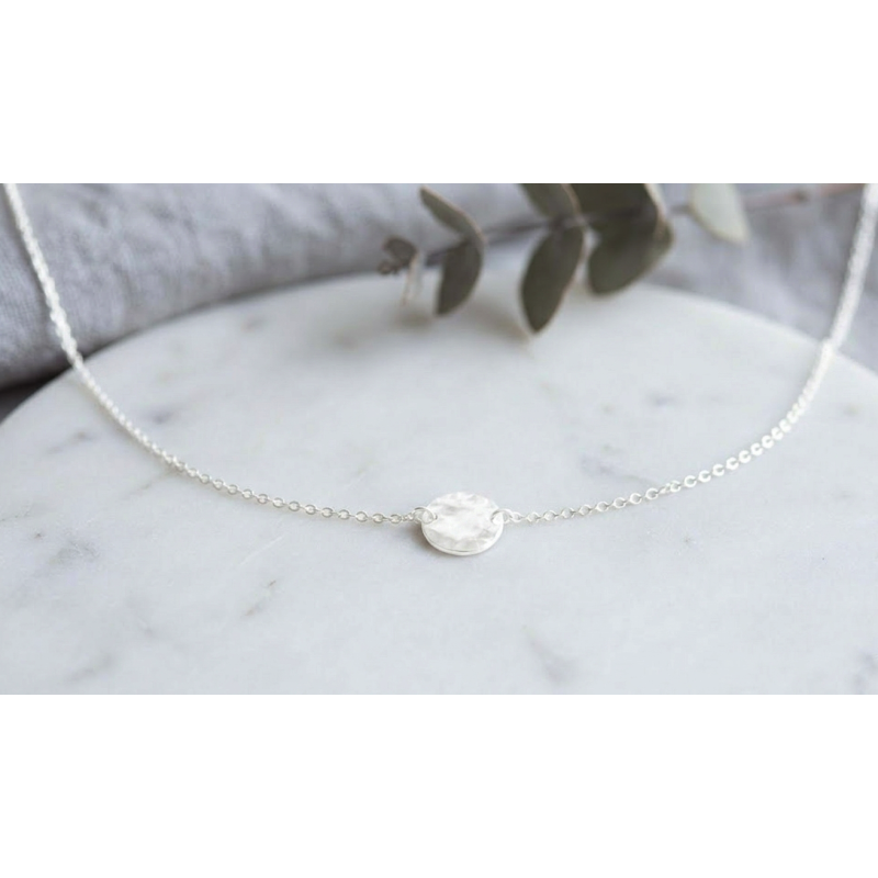 collar de plata de ley